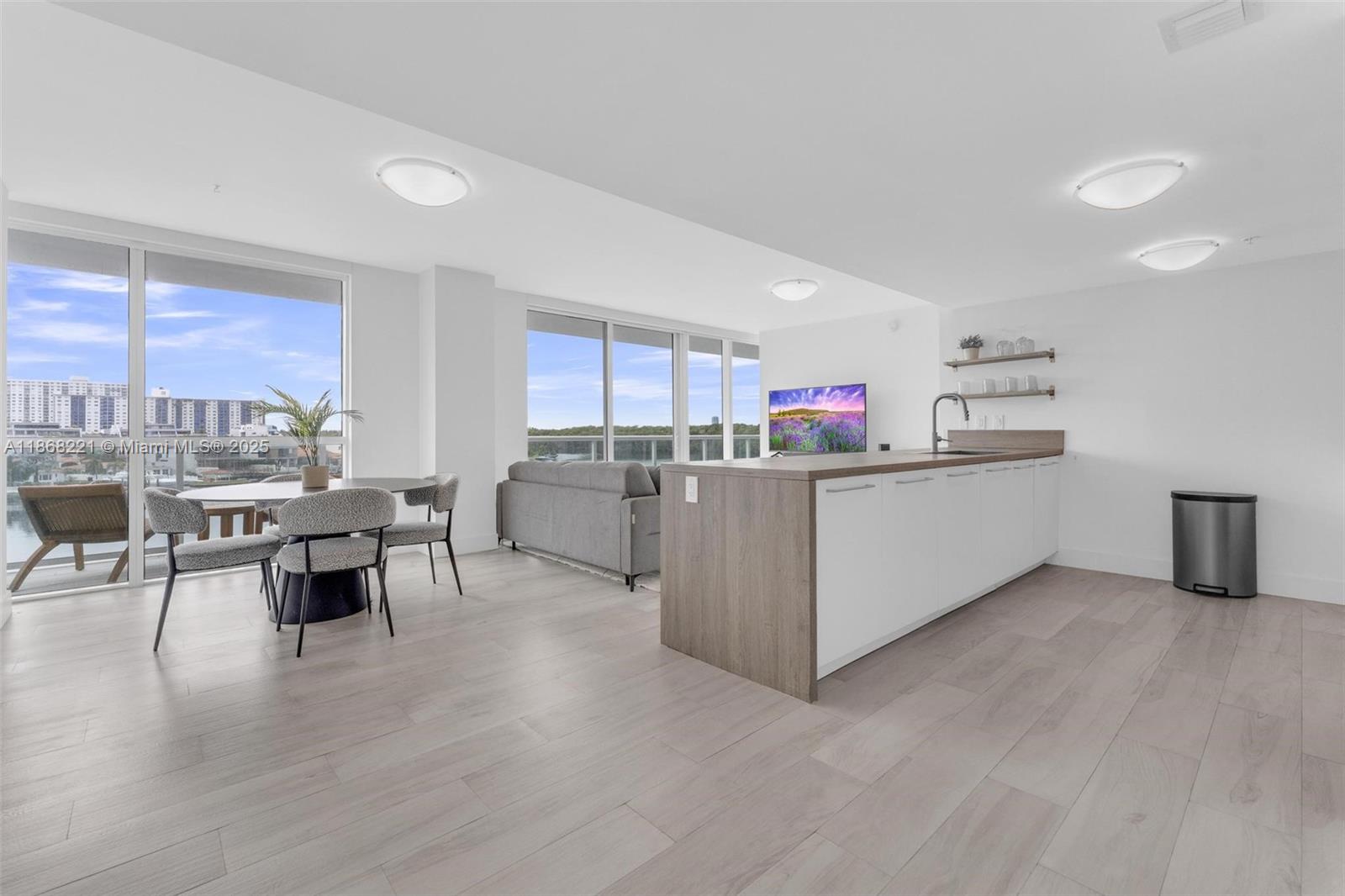 400 Sunny Isles Blvd #419, Sunny Isles Beach FL 33160