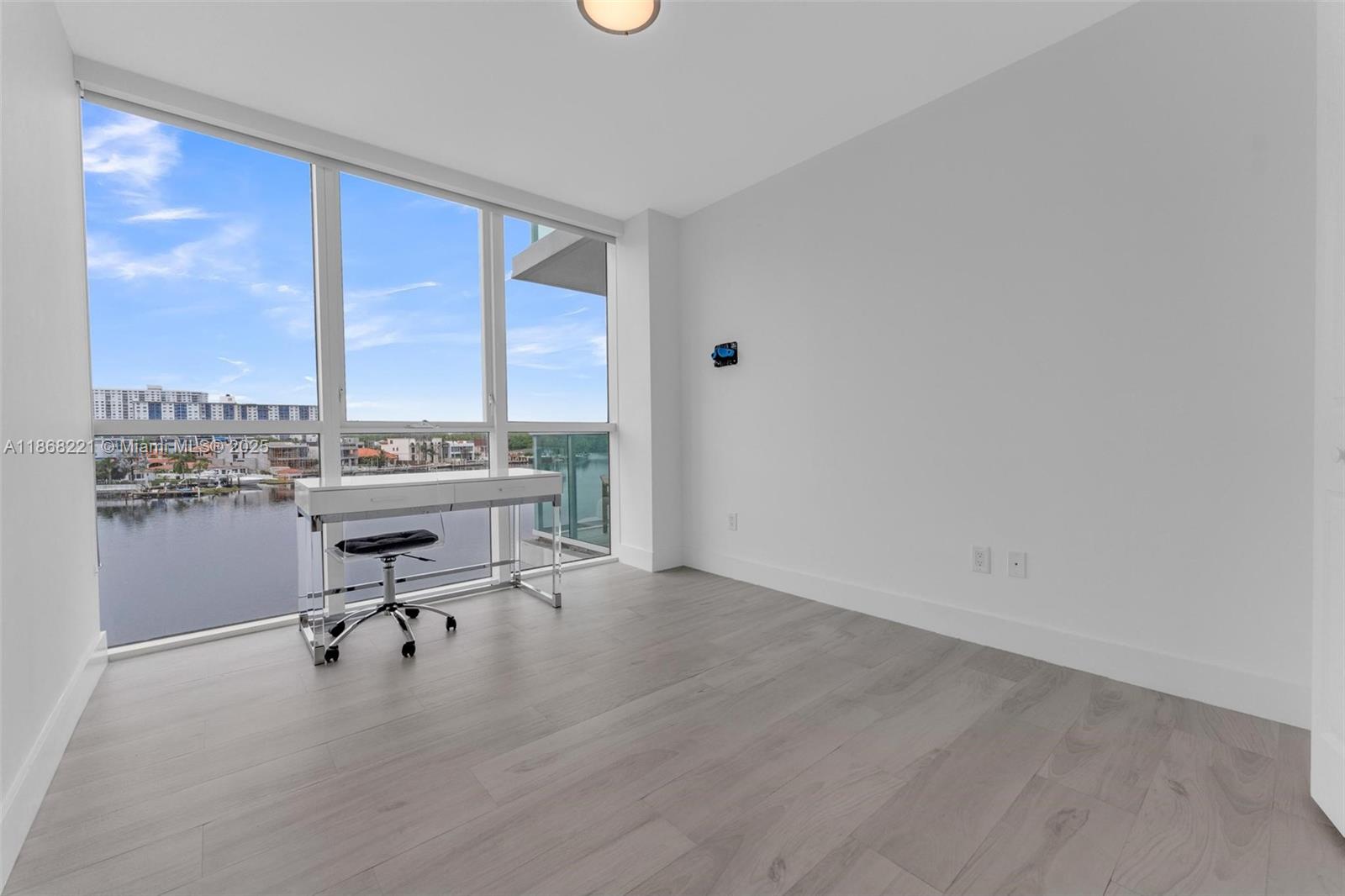 400 Sunny Isles Blvd #419, Sunny Isles Beach FL 33160