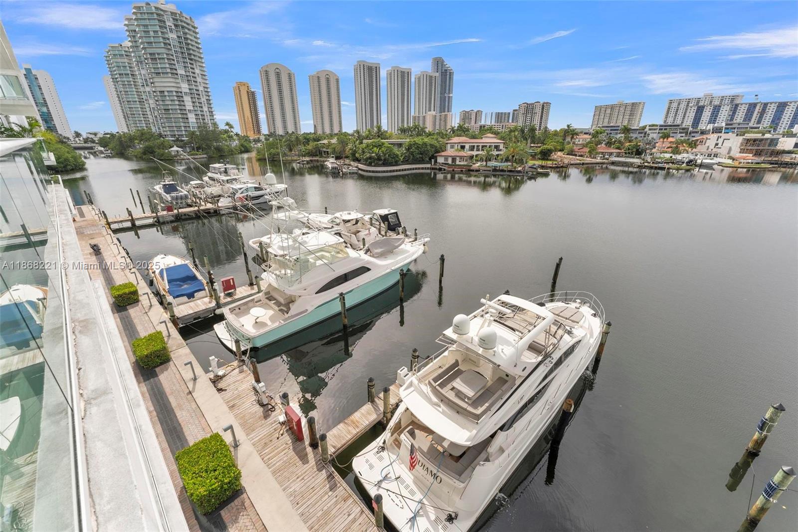 400 Sunny Isles Blvd #419, Sunny Isles Beach FL 33160