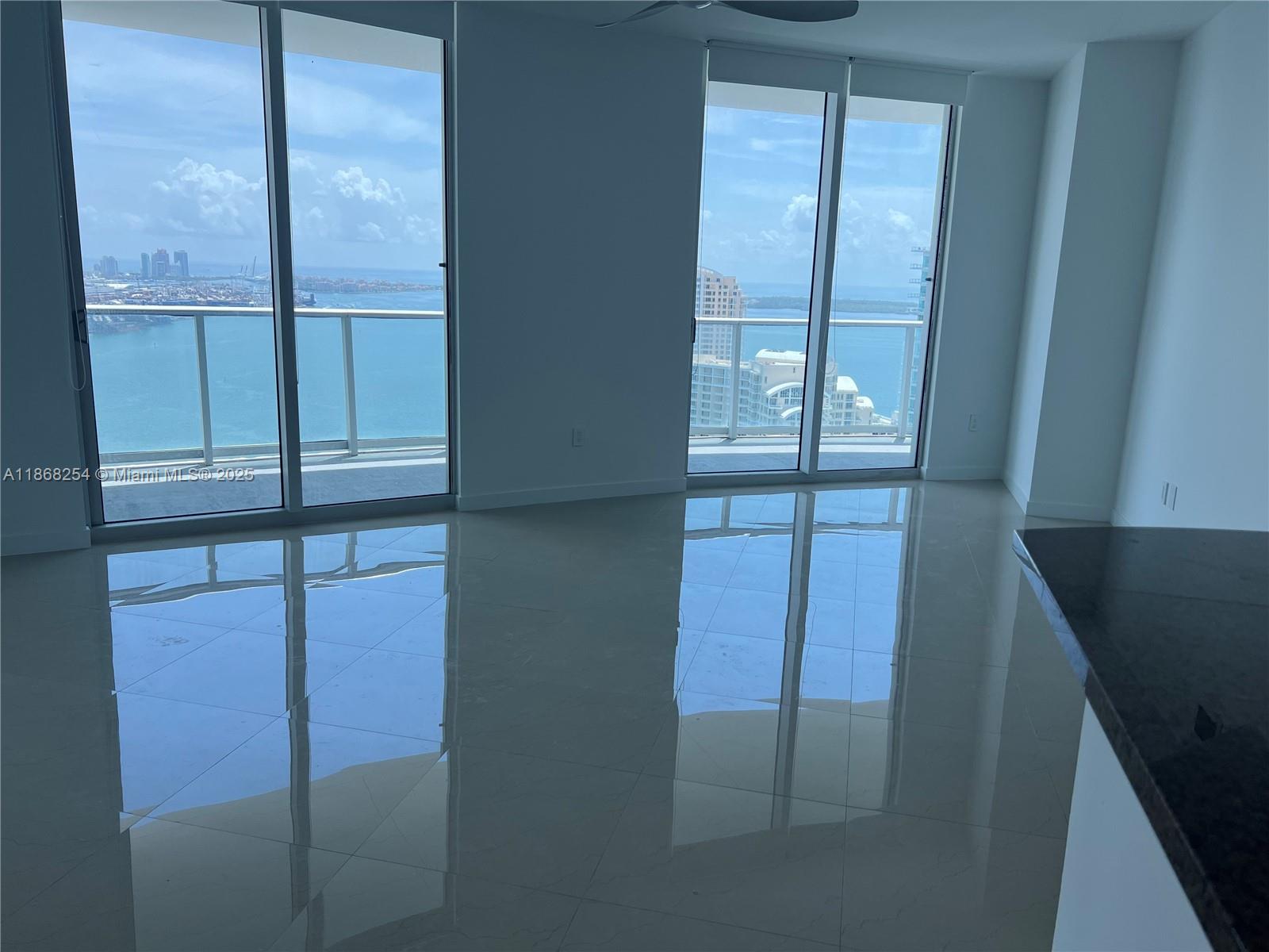 300 S Biscayne Blvd #3710, Miami FL 33131
