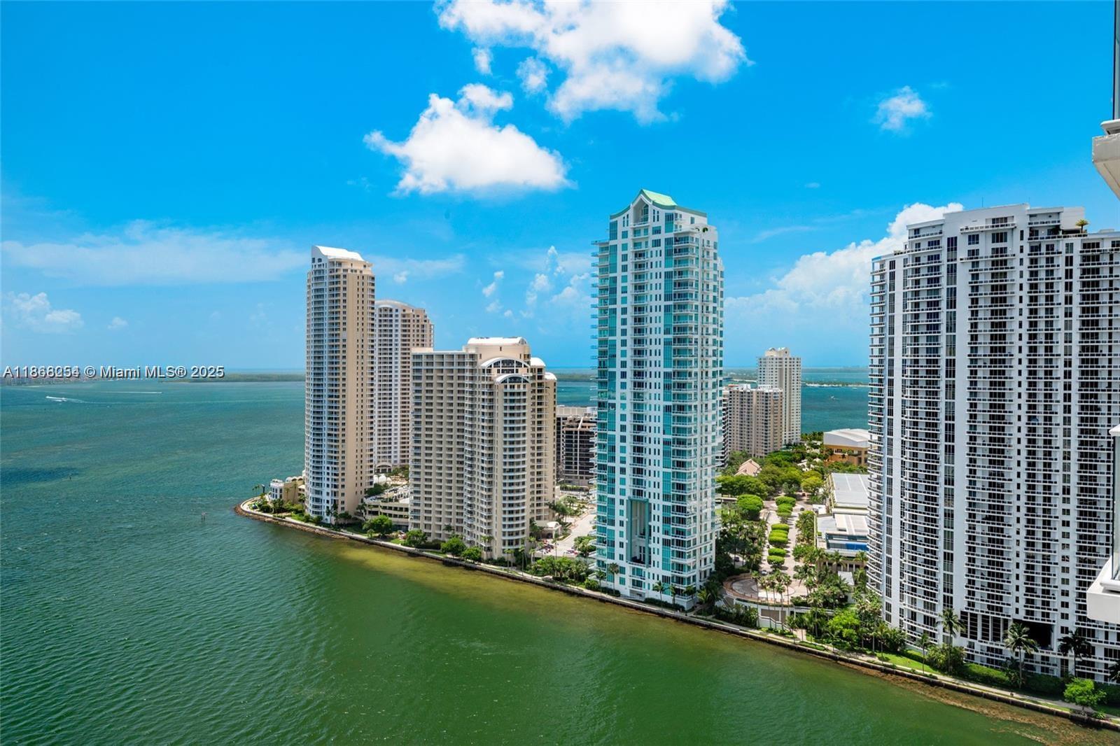 300 S Biscayne Blvd #3710, Miami FL 33131