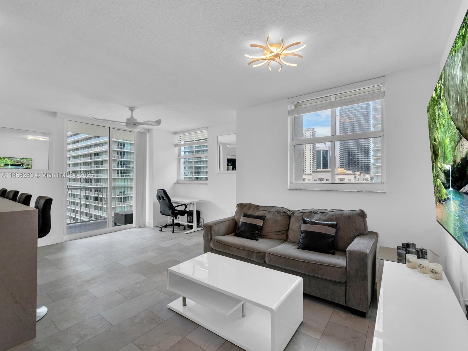 1250 S Miami Ave #1315, Miami FL 33130