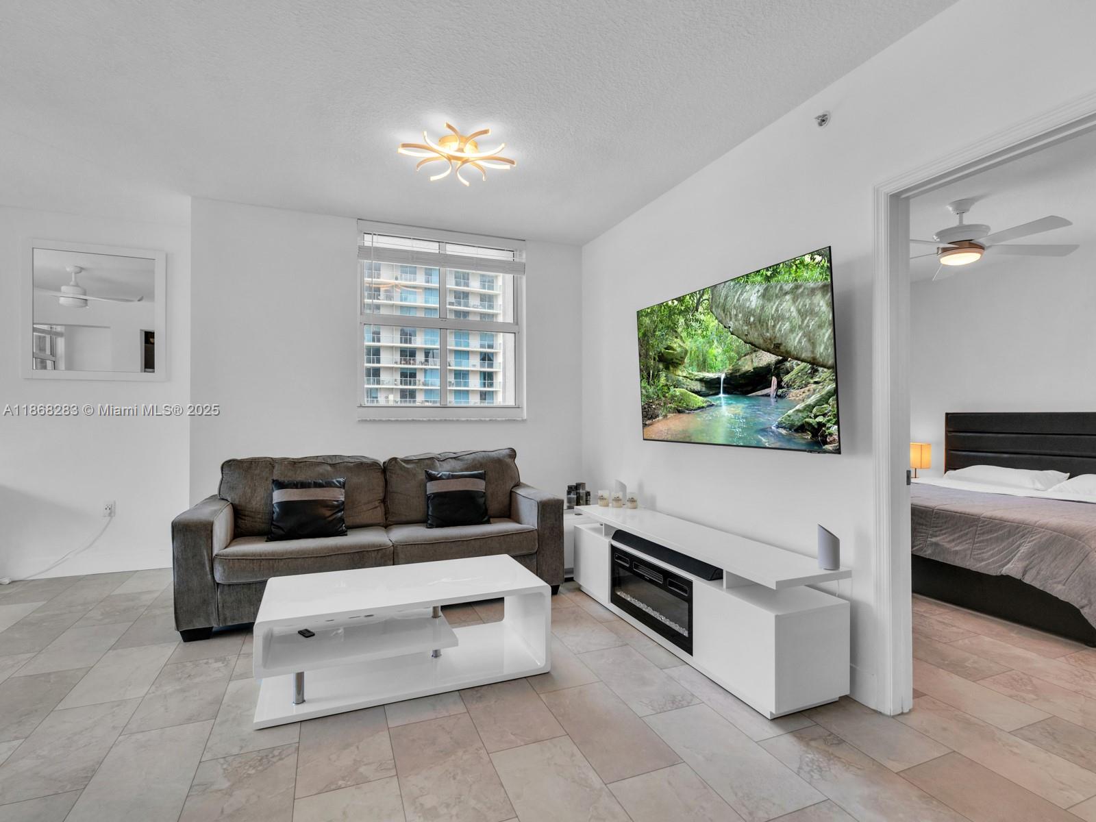 1250 S Miami Ave #1315, Miami FL 33130