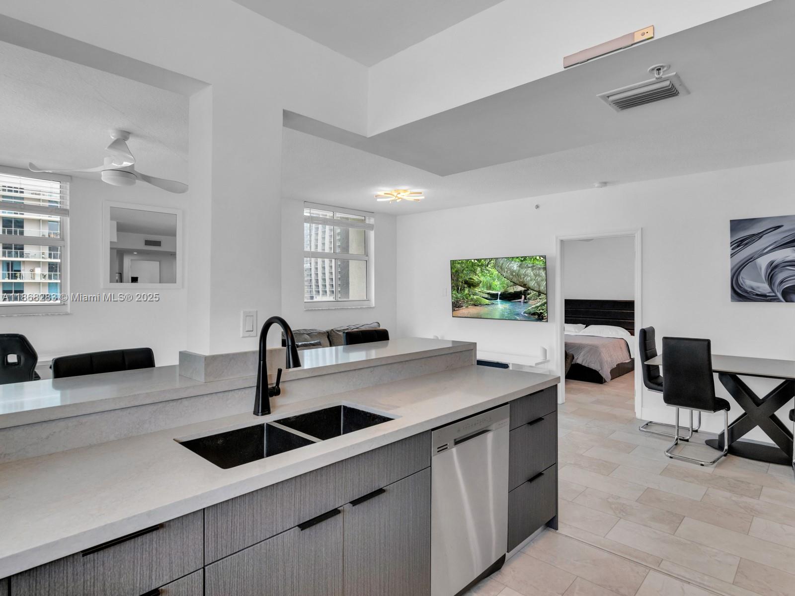 1250 S Miami Ave #1315, Miami FL 33130