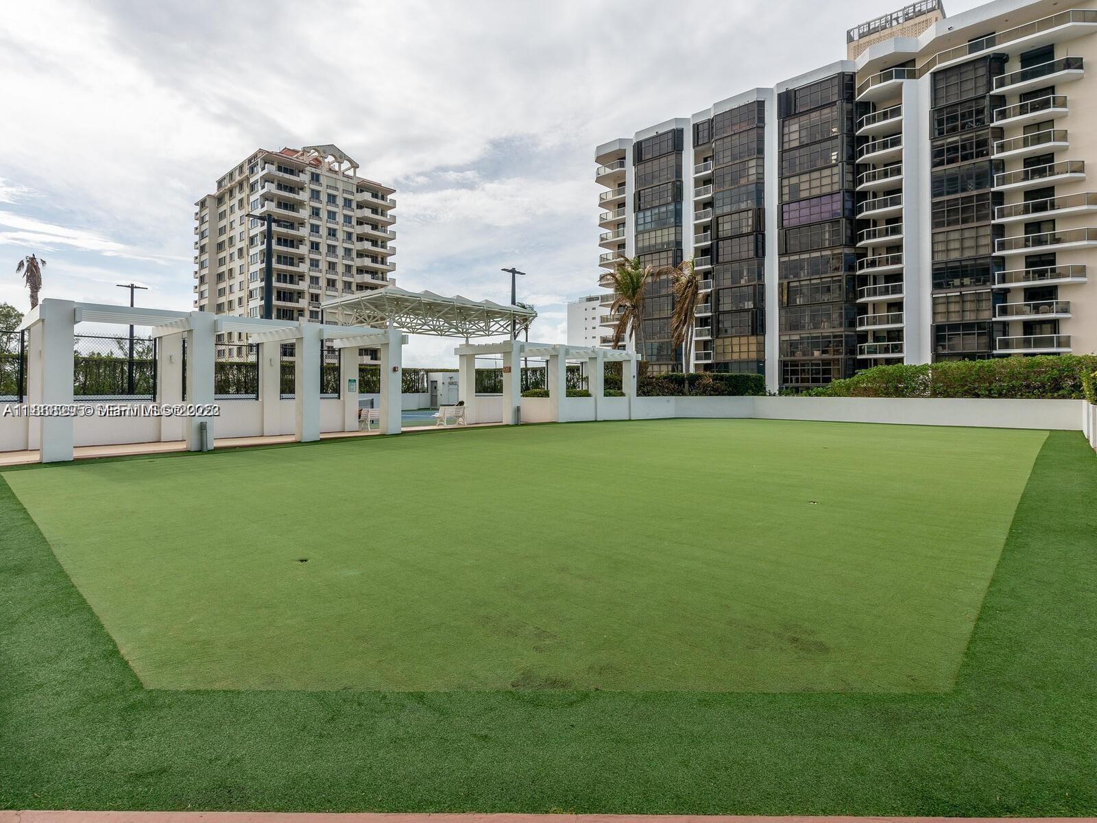 6365 Collins Ave(AVAIL 04/05/2026) #3010, Miami Beach FL 33141