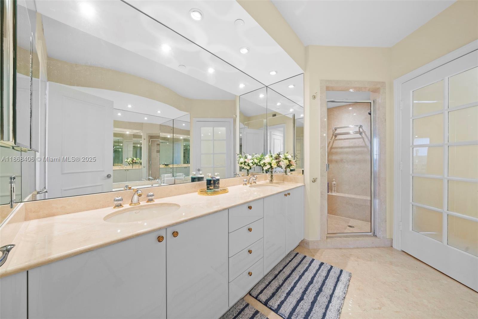 781 Crandon Blvd #1802, Key Biscayne FL 33149