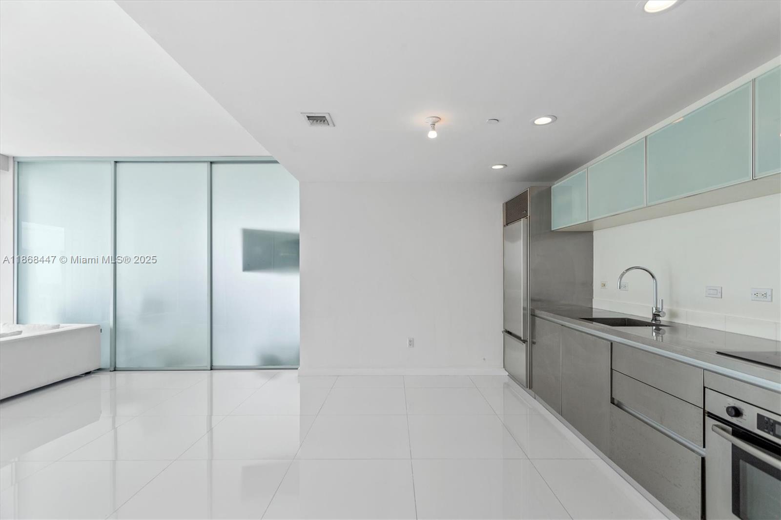 1040 Biscayne Blvd #3106, Miami FL 33132