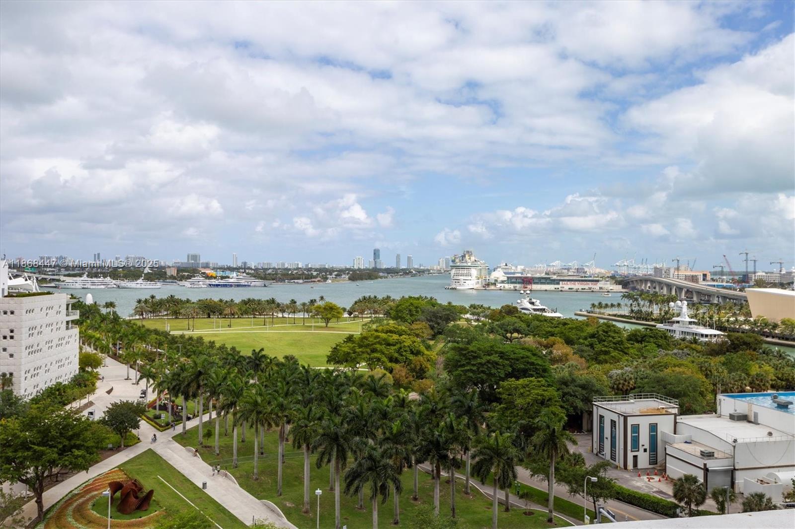 1040 Biscayne Blvd #3106, Miami FL 33132