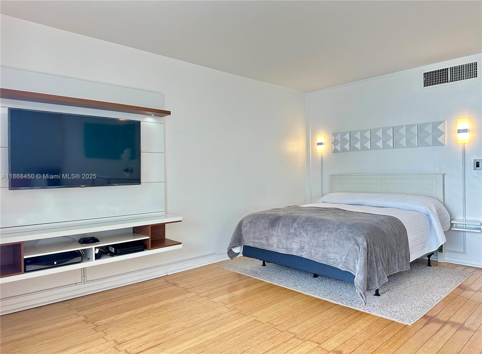 1200 West Ave #927, Miami Beach FL 33139