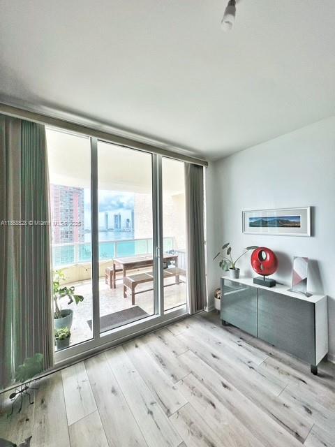 3340 NE 190th St #1507, Aventura FL 33180