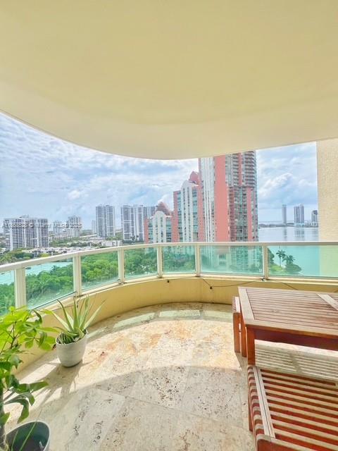 3340 NE 190th St #1507, Aventura FL 33180