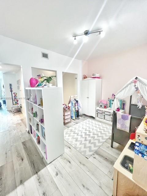 3340 NE 190th St #1507, Aventura FL 33180
