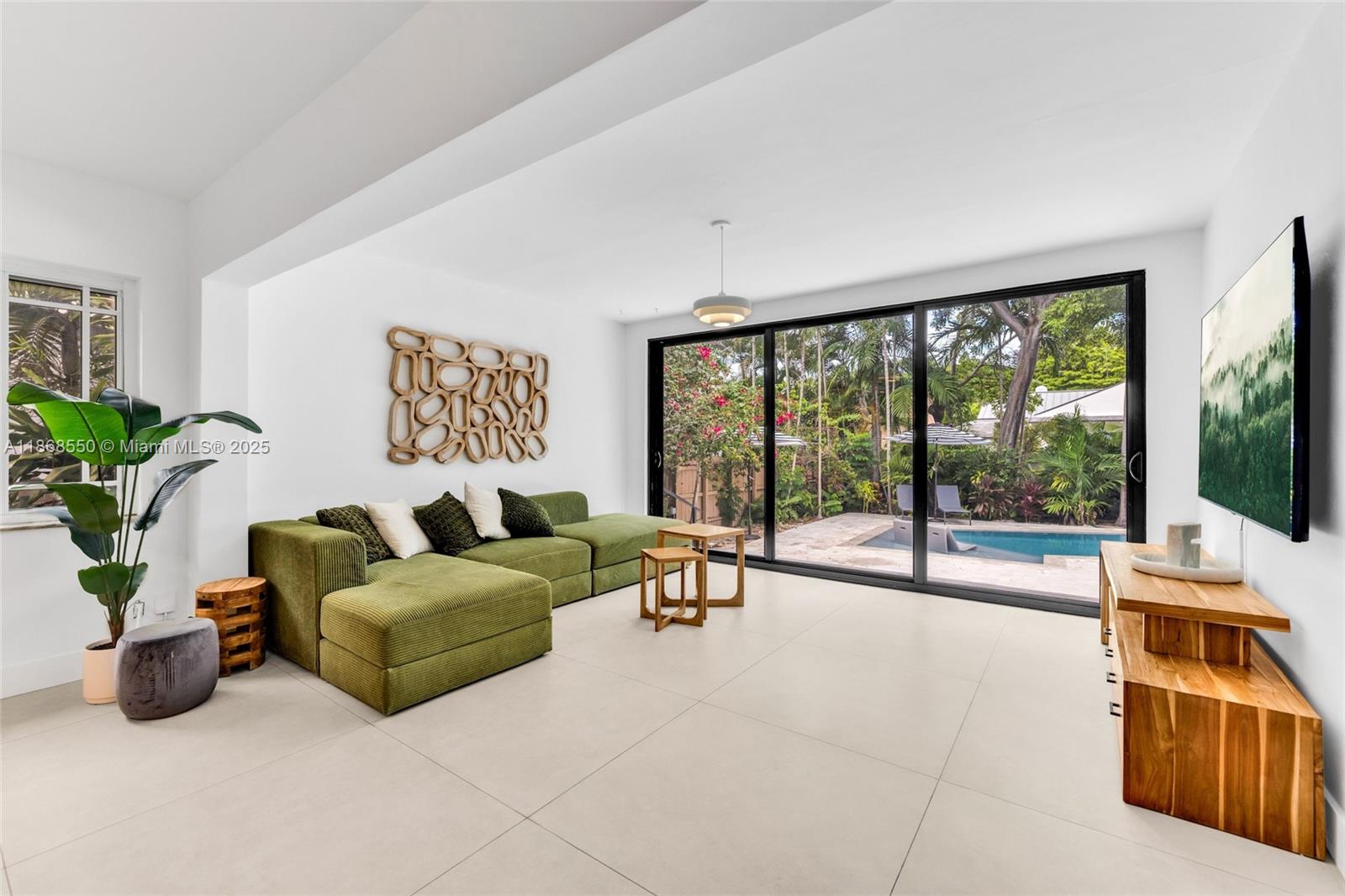 141 SW 23rd Rd, Miami FL 33129