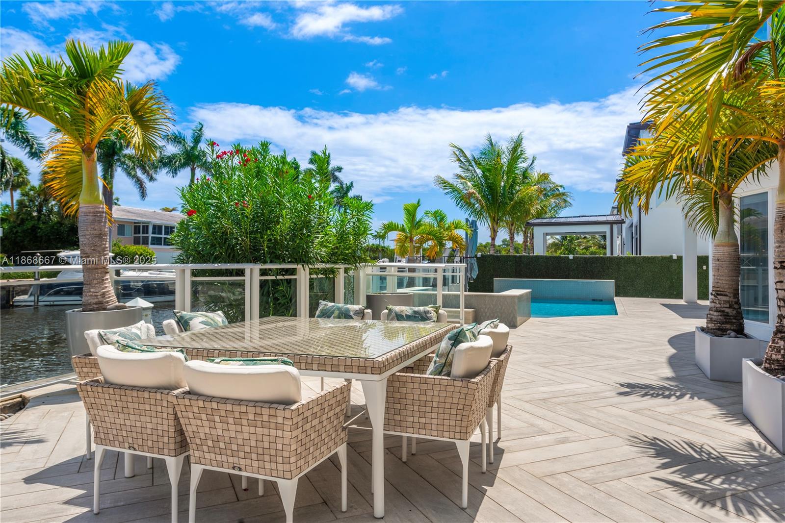 1319 Seminole Dr, Fort Lauderdale FL 33304