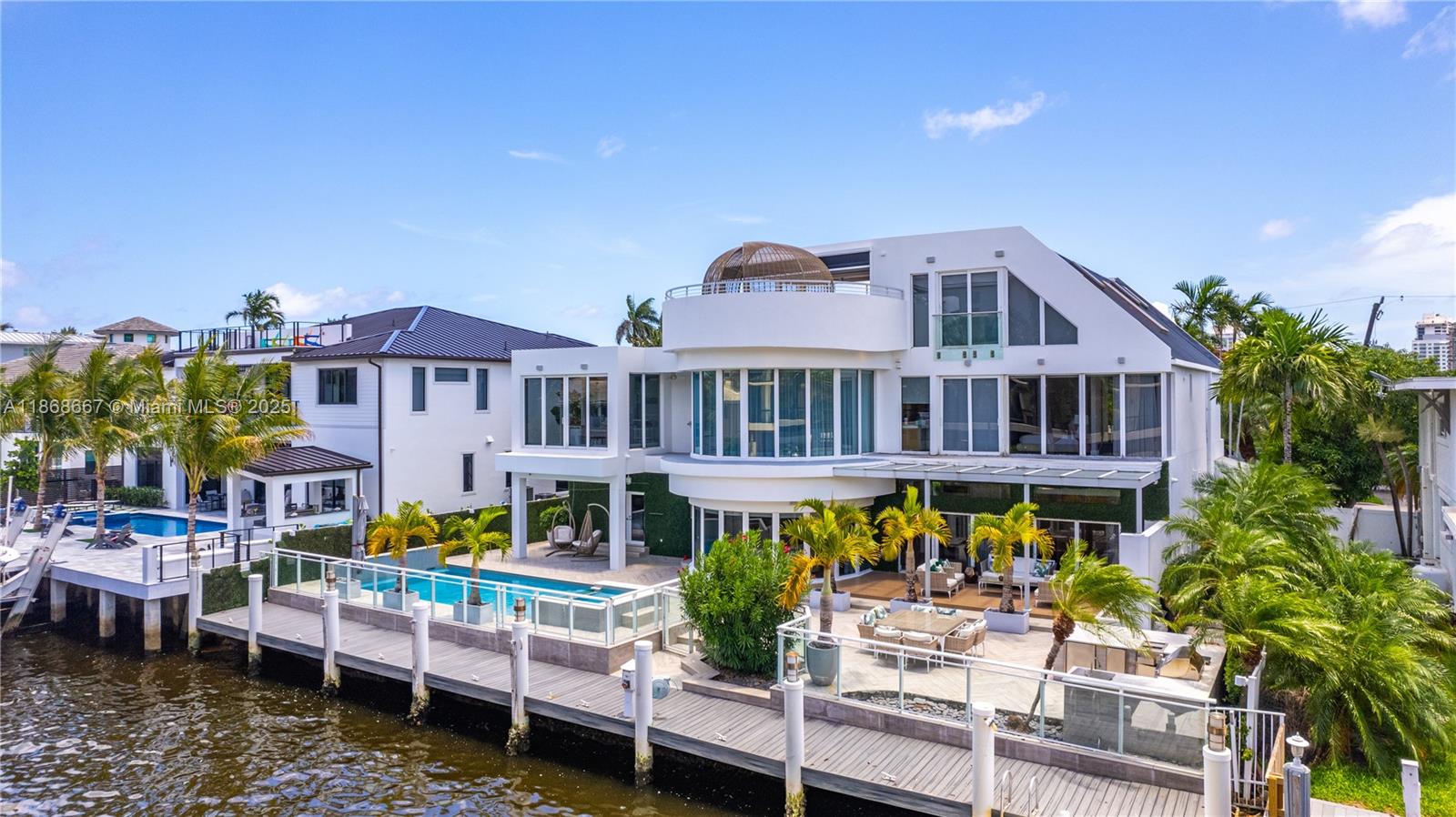1319 Seminole Dr, Fort Lauderdale FL 33304