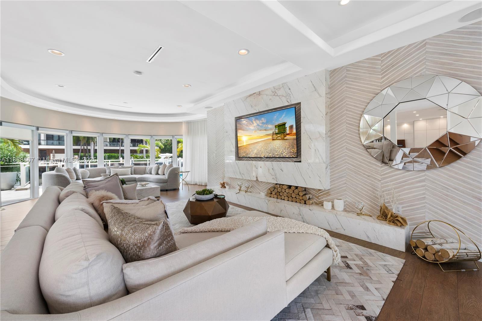 1319 Seminole Dr, Fort Lauderdale FL 33304