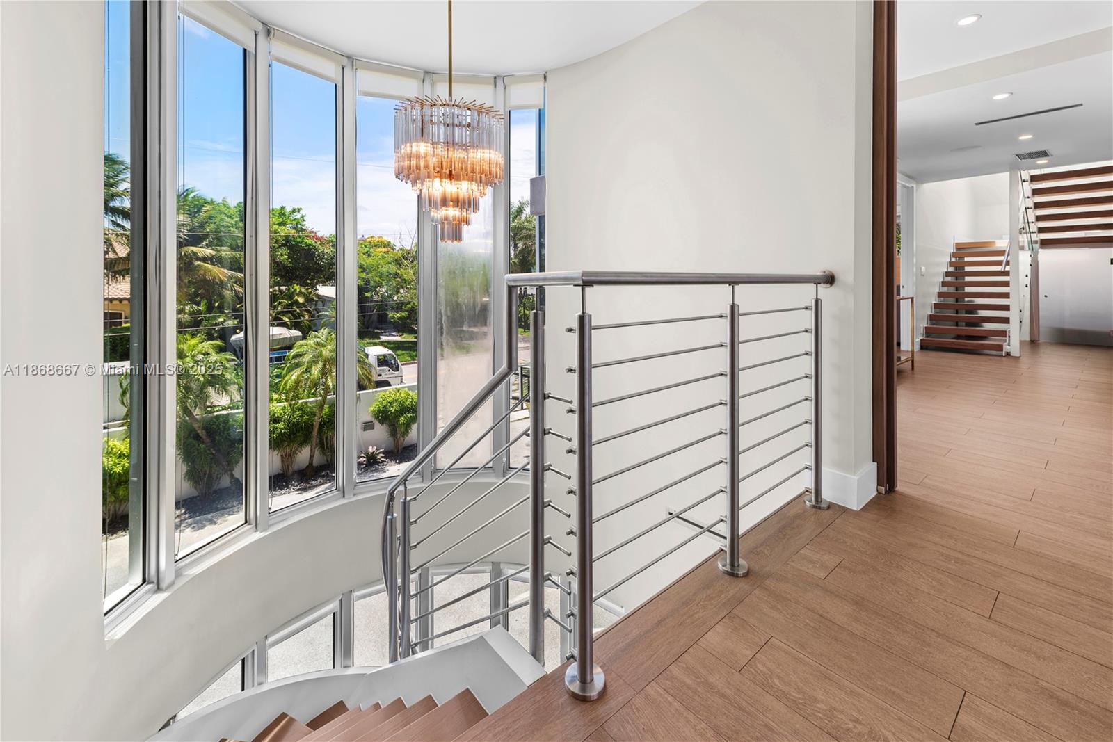 1319 Seminole Dr, Fort Lauderdale FL 33304