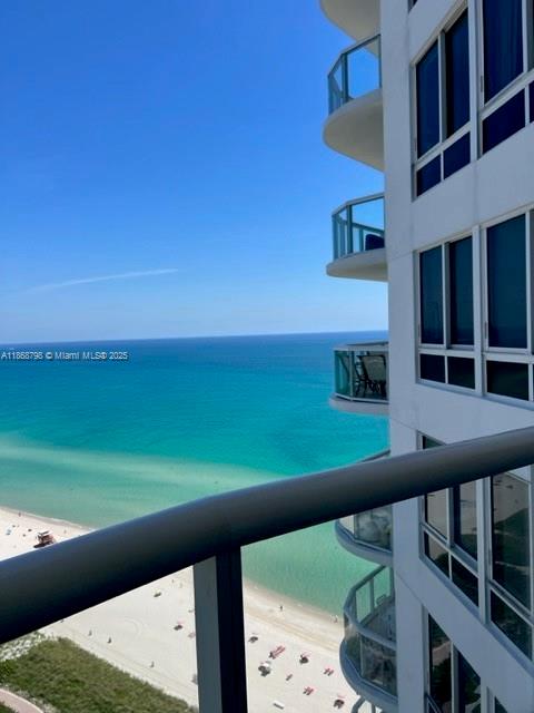 6365 Collins Avenue #2811, Miami Beach FL 33142