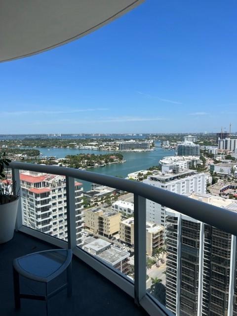 6365 Collins Avenue #2811, Miami Beach FL 33142