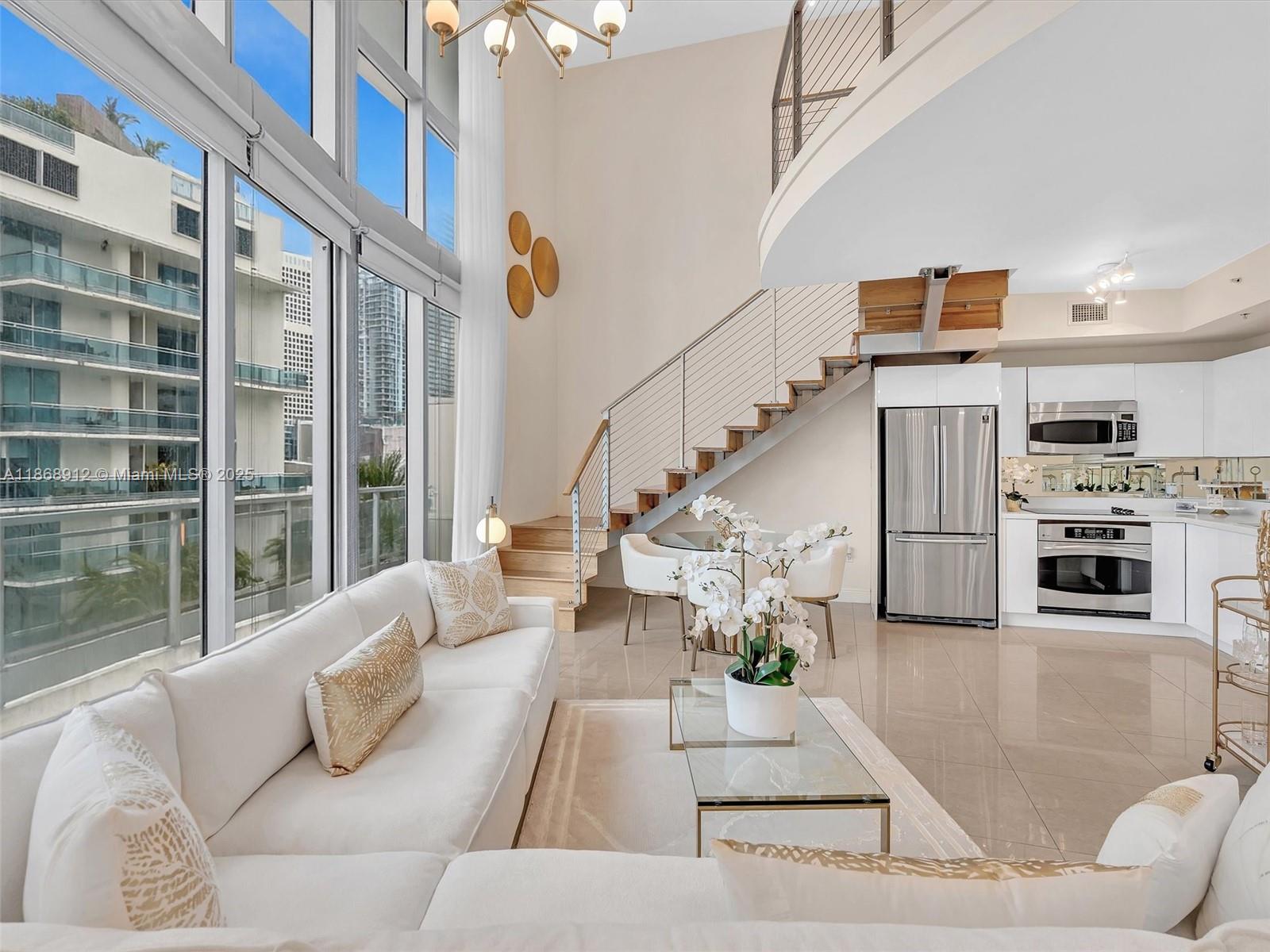 90 SW 3rd St #TH501, Miami FL 33130