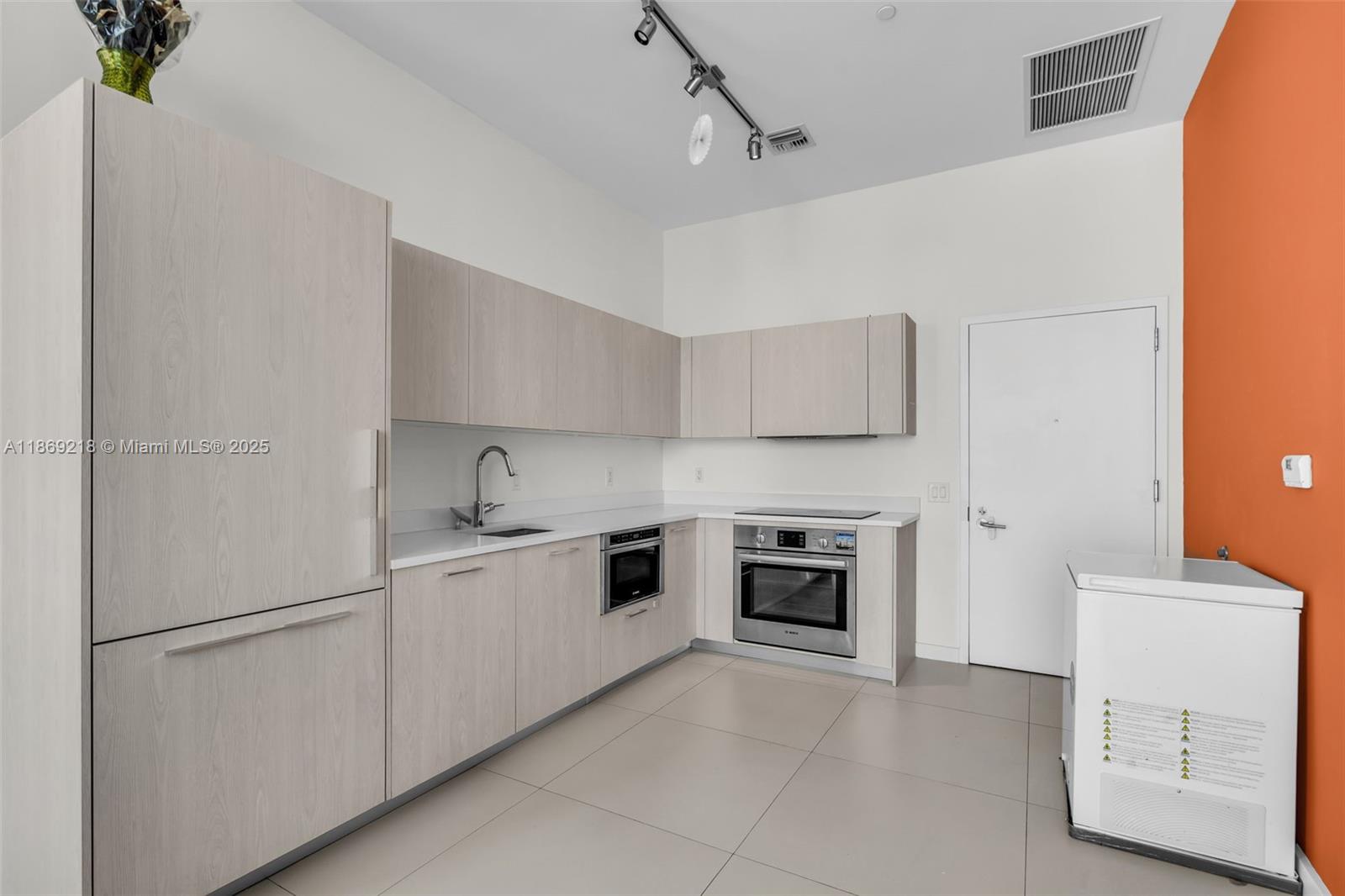 501 NE 31st St #4009, Miami FL 33137
