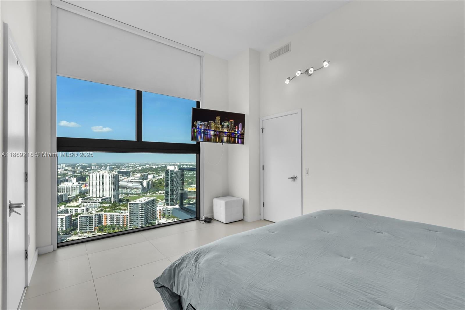 501 NE 31st St #4009, Miami FL 33137