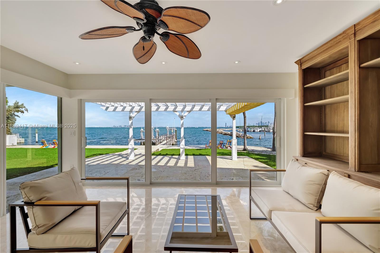 200 Harbor Dr, Key Biscayne FL 33149
