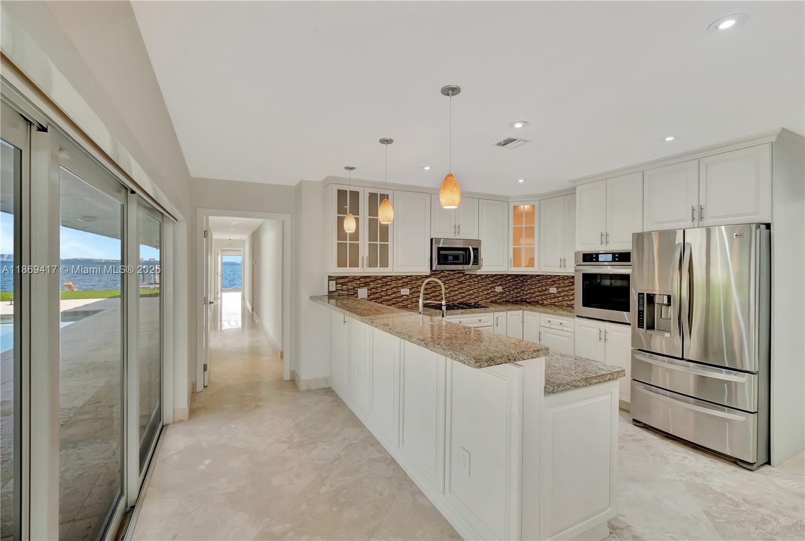 200 Harbor Dr, Key Biscayne FL 33149