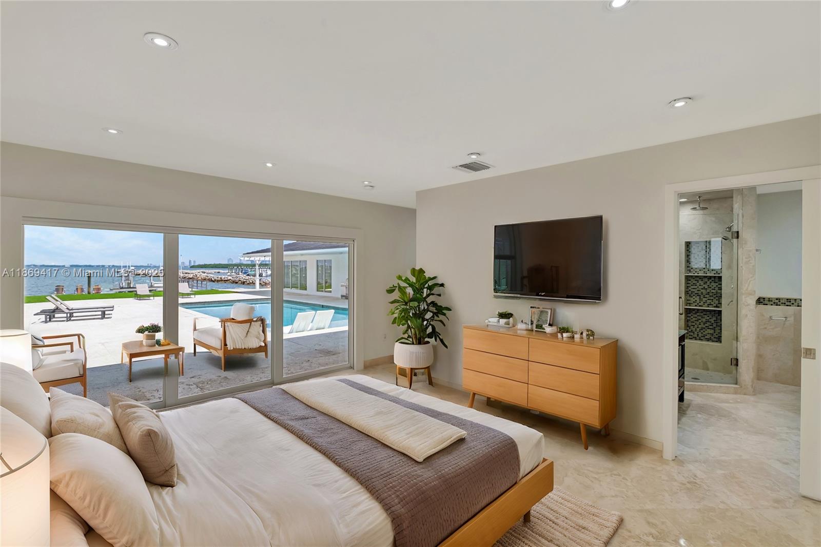 200 Harbor Dr, Key Biscayne FL 33149