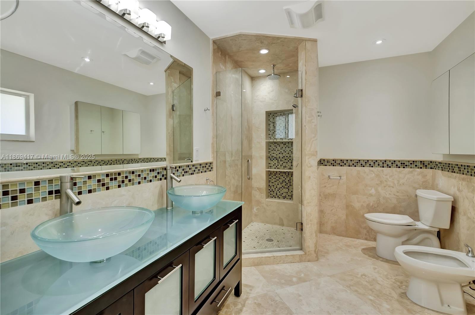 200 Harbor Dr, Key Biscayne FL 33149