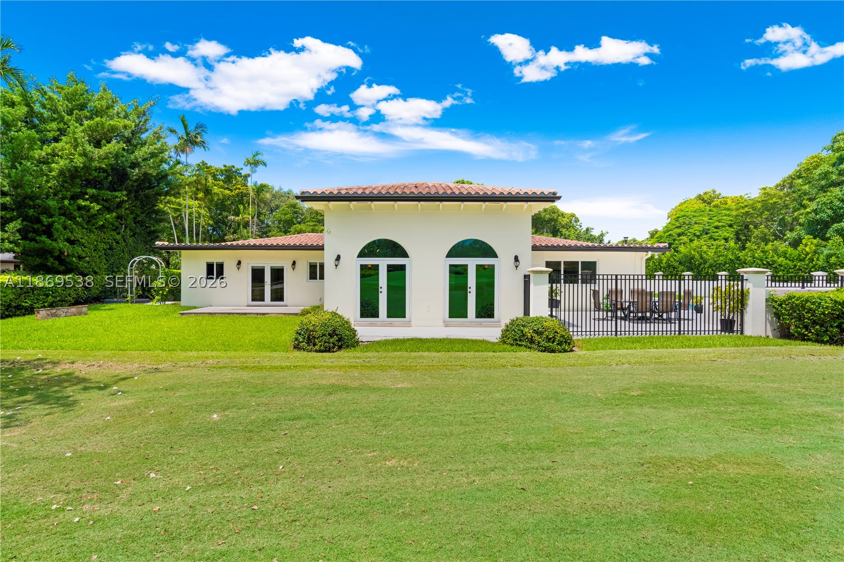 4001 Santa Maria St, Coral Gables FL 33146