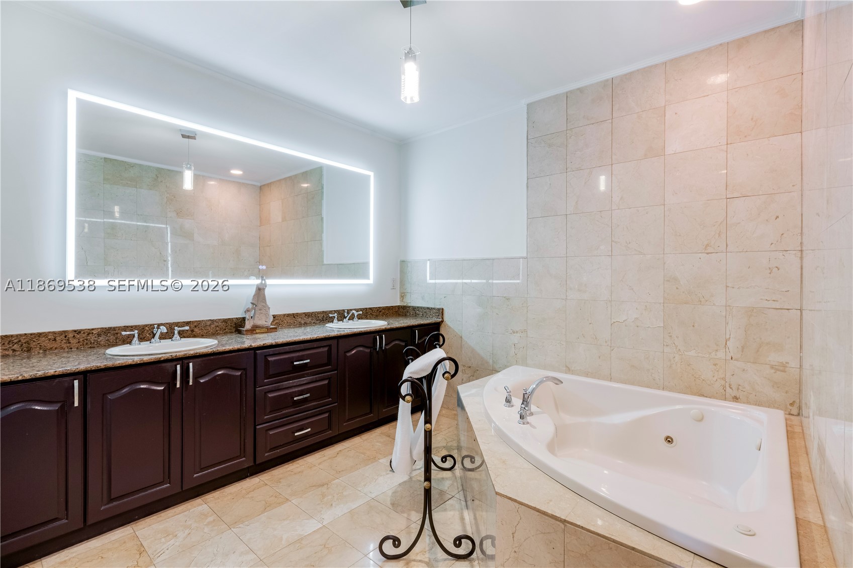 4001 Santa Maria St, Coral Gables FL 33146
