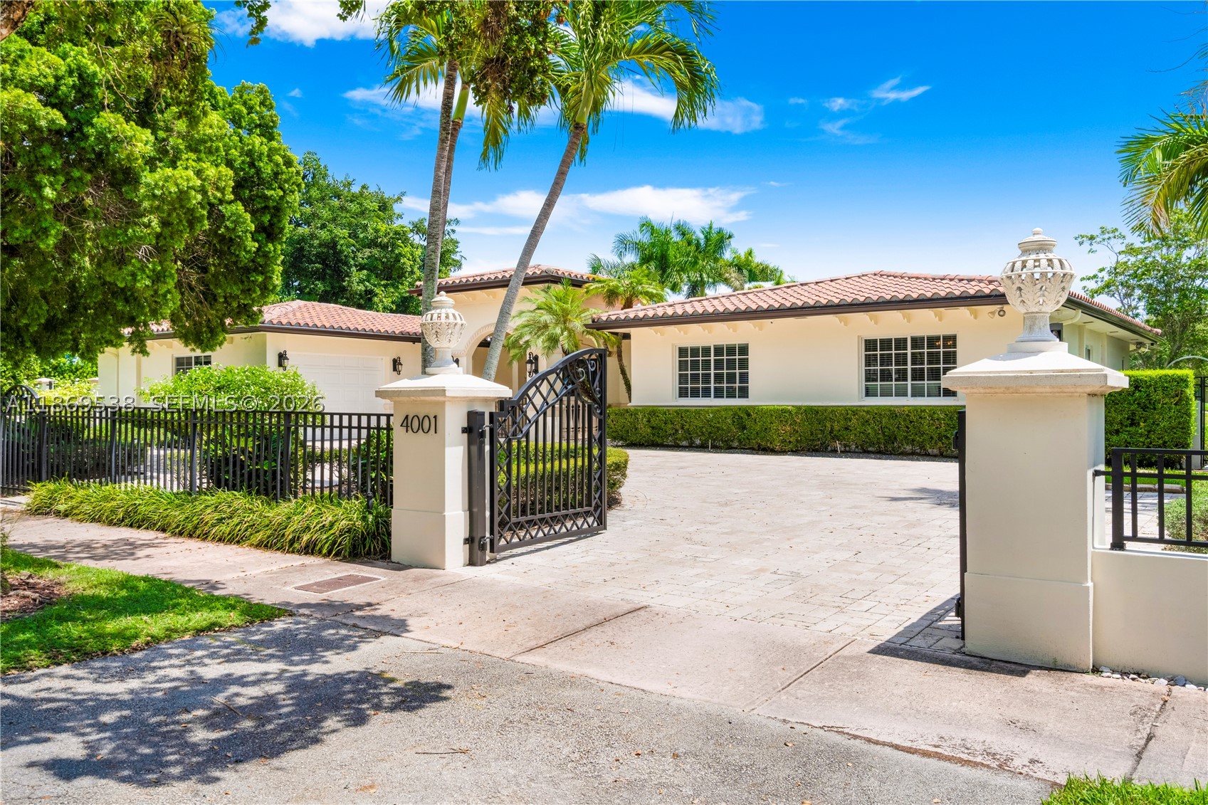 4001 Santa Maria St, Coral Gables FL 33146