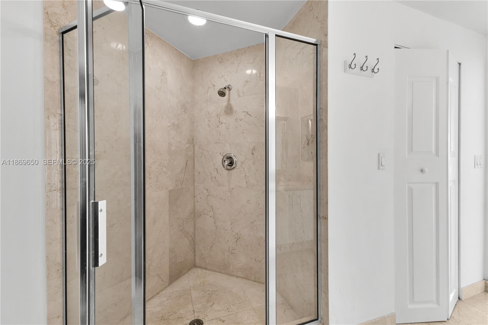 7900 Harbor Island Dr #712, North Bay Village FL 33141