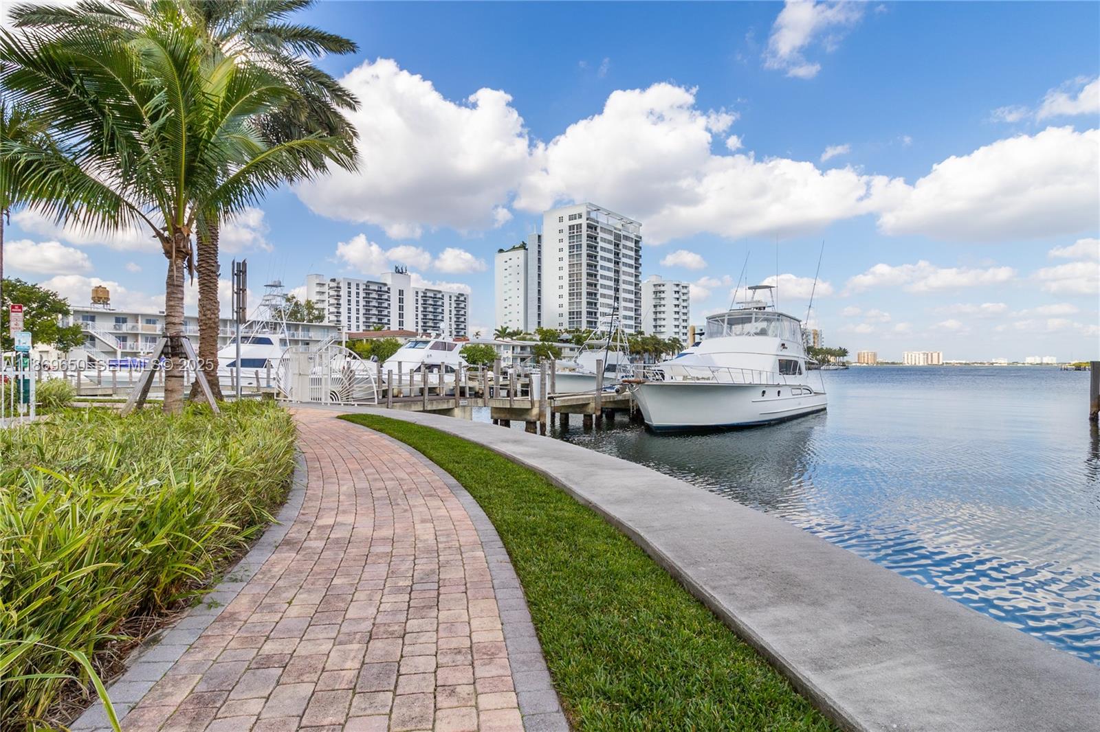 7900 Harbor Island Dr #712, North Bay Village FL 33141