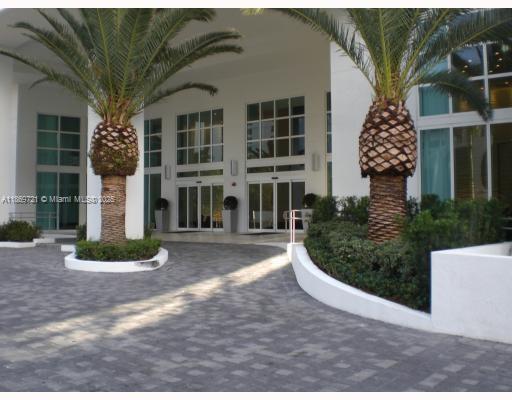 951 Brickell Ave #3707, Miami FL 33131