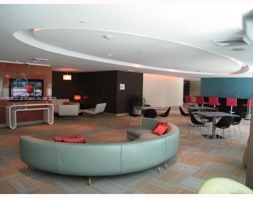 951 Brickell Ave #3707, Miami FL 33131