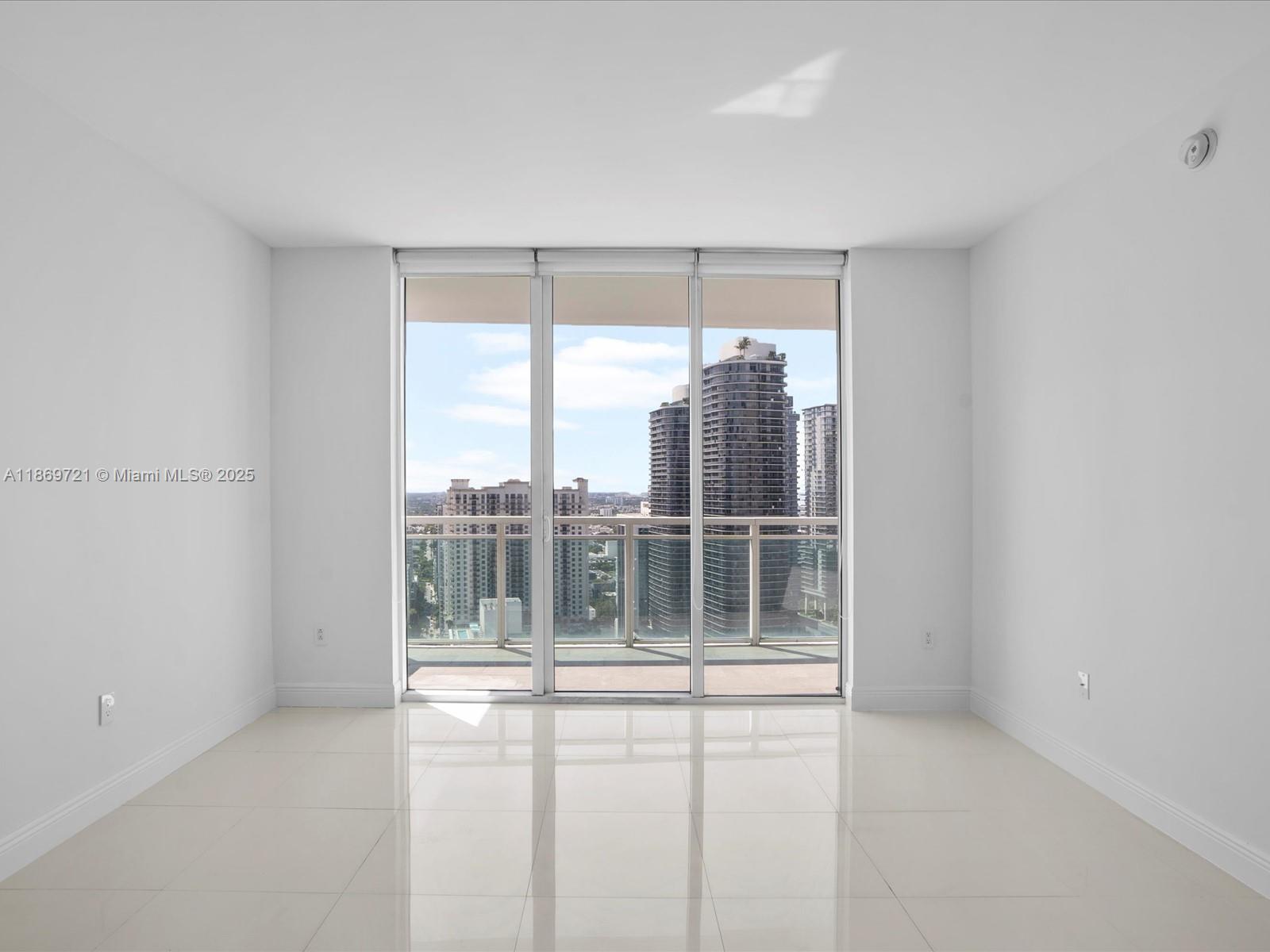 951 Brickell Ave #3707, Miami FL 33131