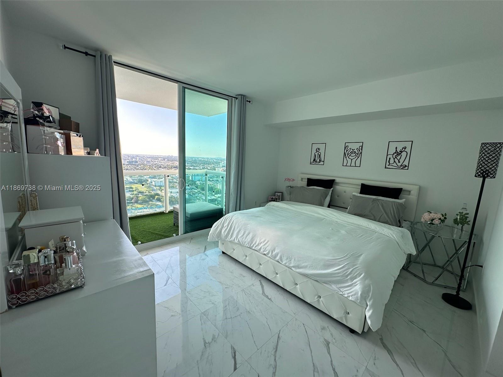 1800 N Bayshore Dr #3702, Miami FL 33132