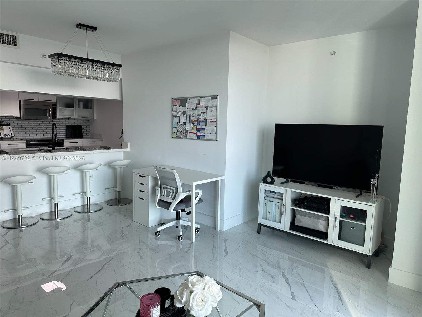 1800 N Bayshore Dr #3702, Miami FL 33132
