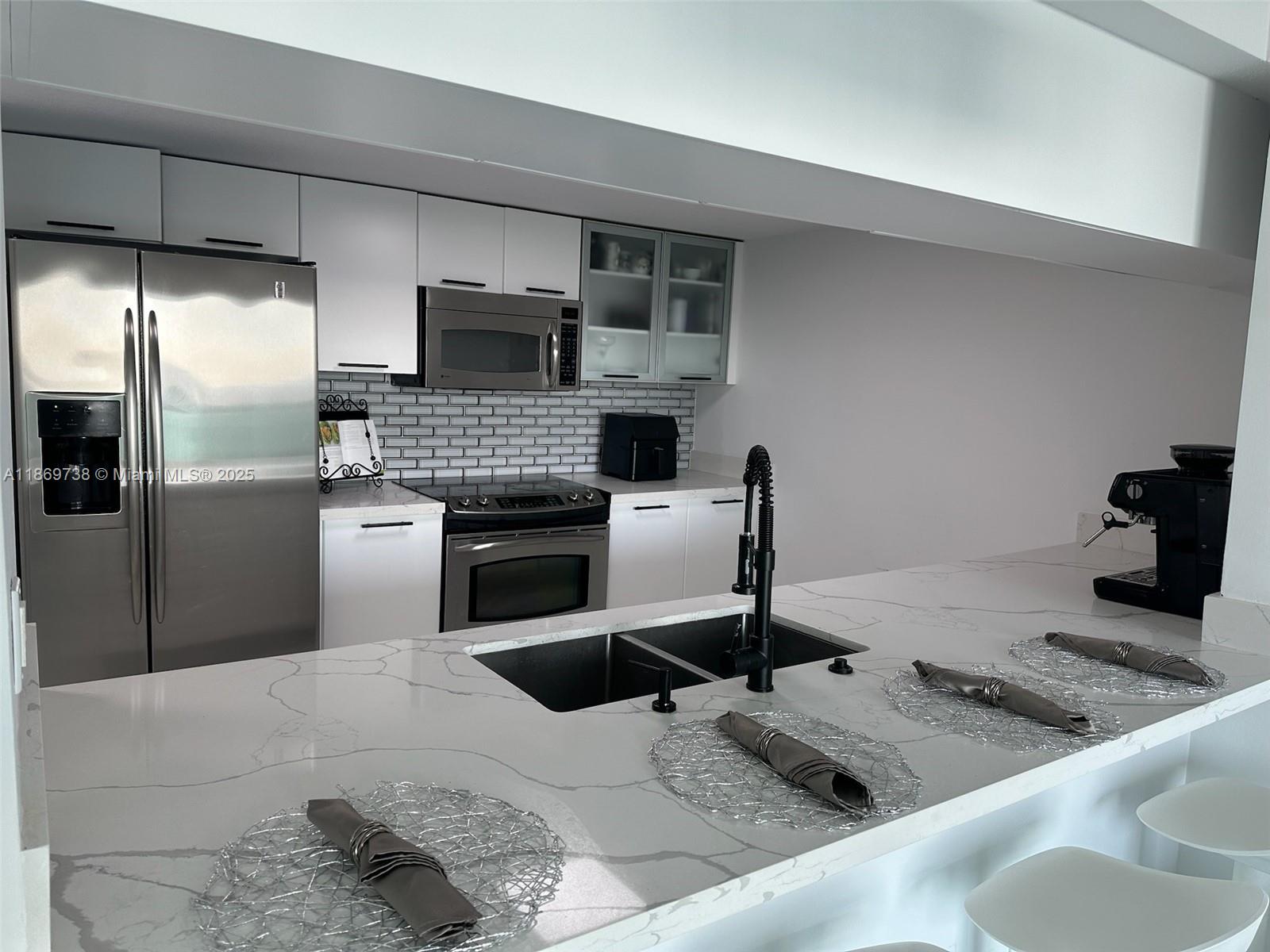 1800 N Bayshore Dr #3702, Miami FL 33132