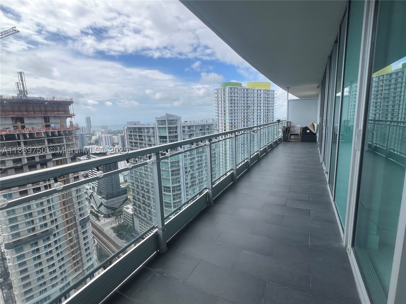 92 SW 3rd St #3803, Miami FL 33130