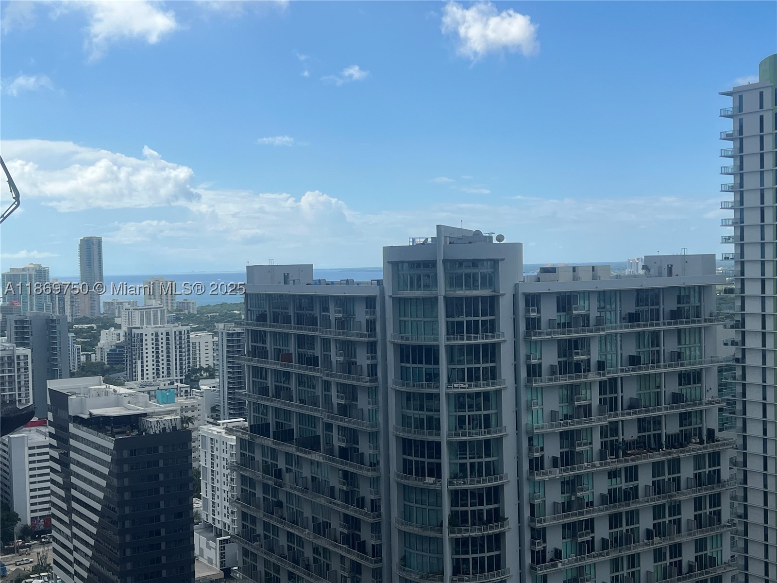 92 SW 3rd St #3803, Miami FL 33130