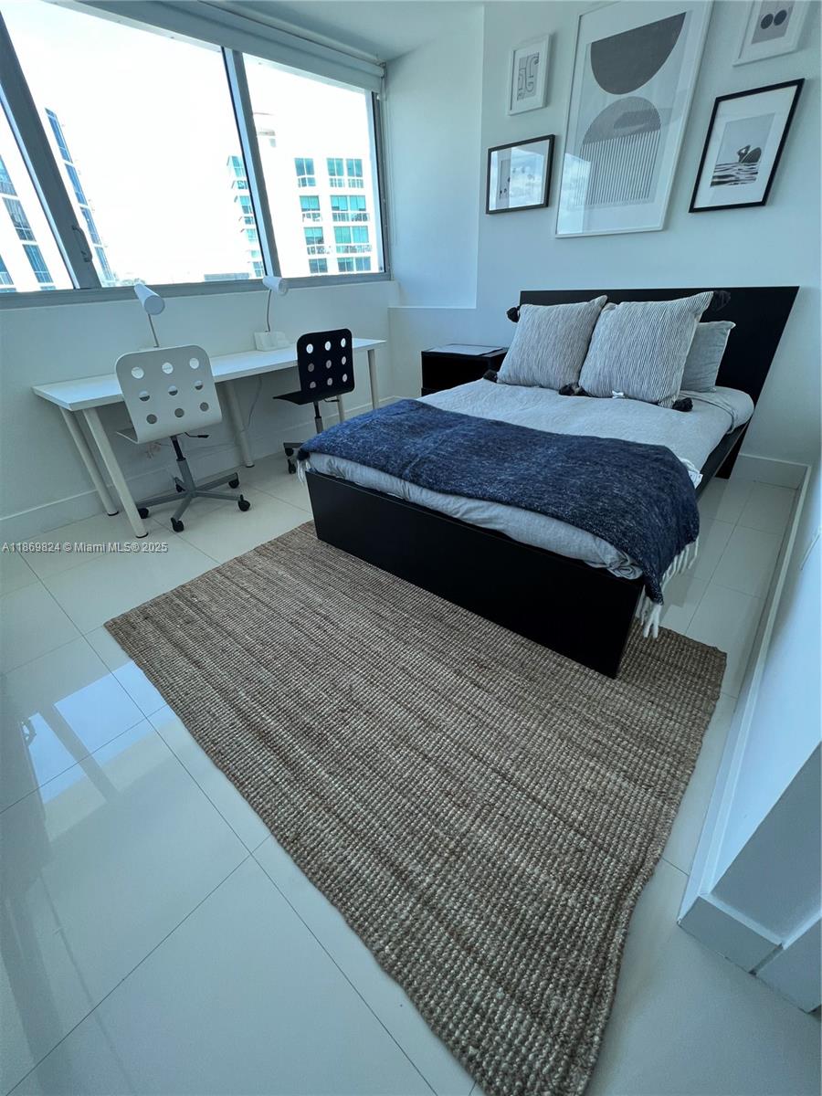 2950 NE 188th St #543, Aventura FL 33180