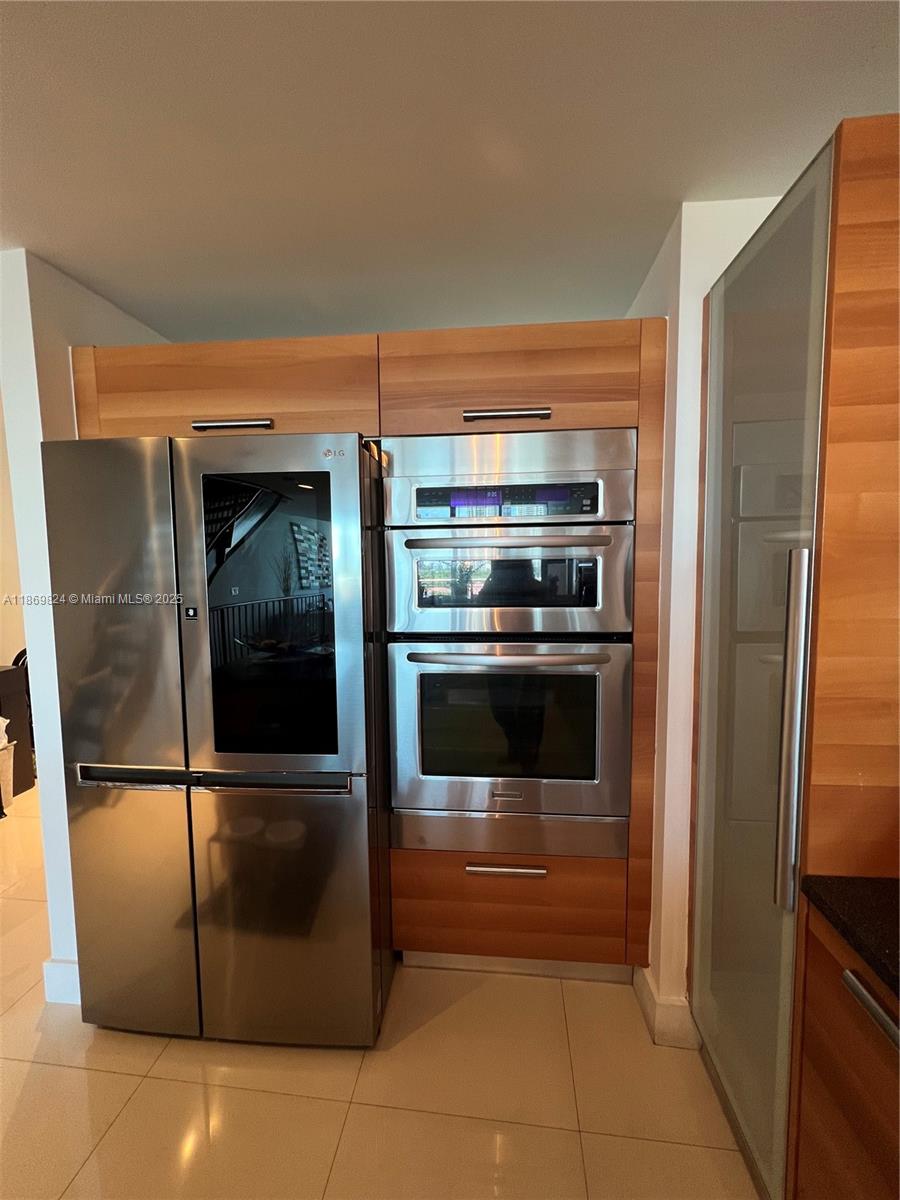 2950 NE 188th St #543, Aventura FL 33180