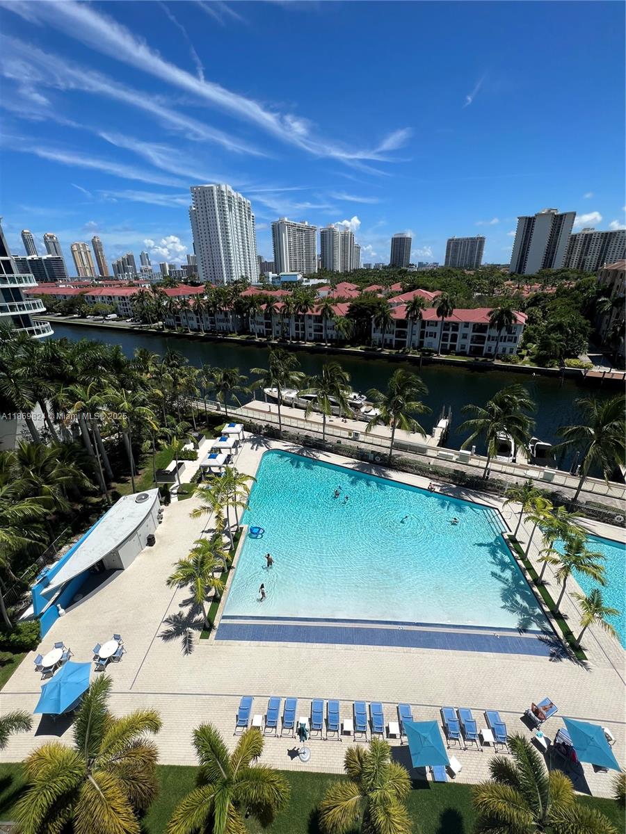 2950 NE 188th St #543, Aventura FL 33180