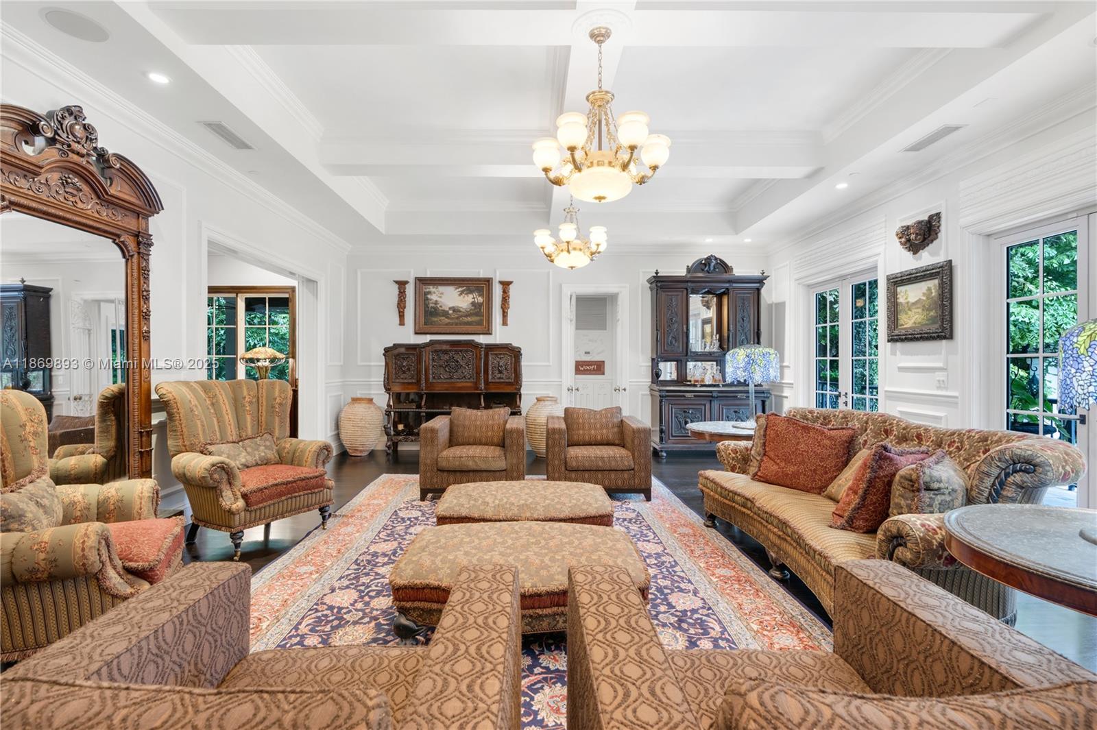 612 Sunset Dr, Coral Gables FL 33143