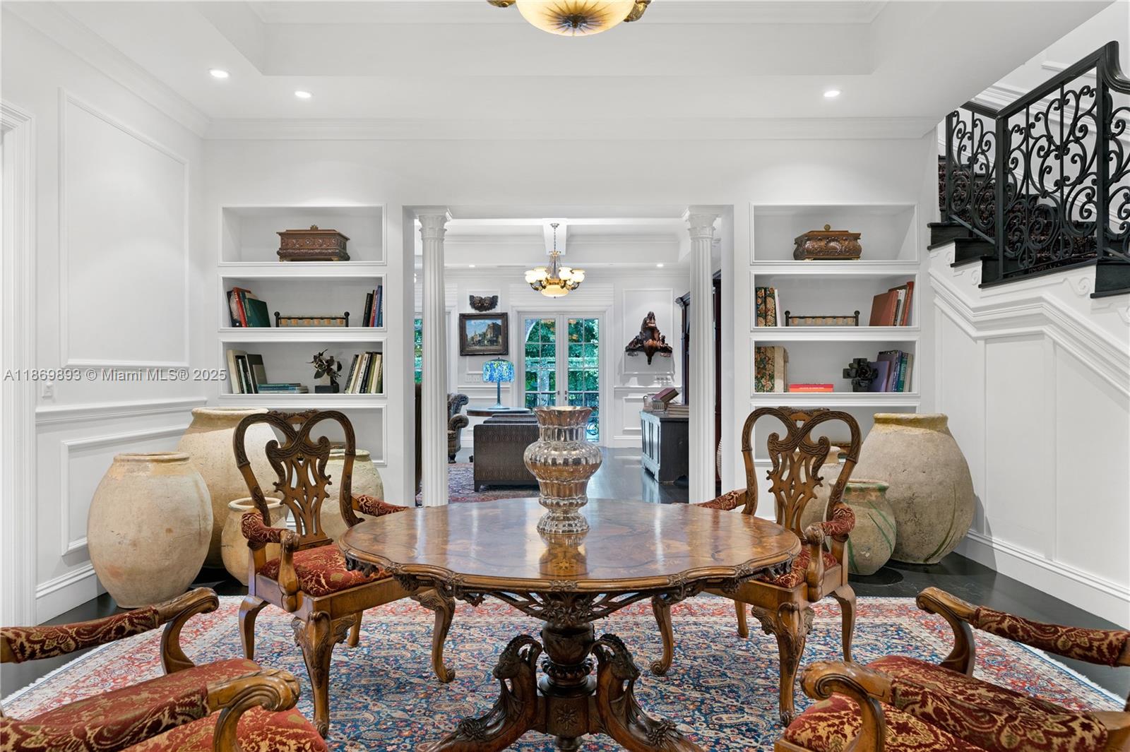 612 Sunset Dr, Coral Gables FL 33143