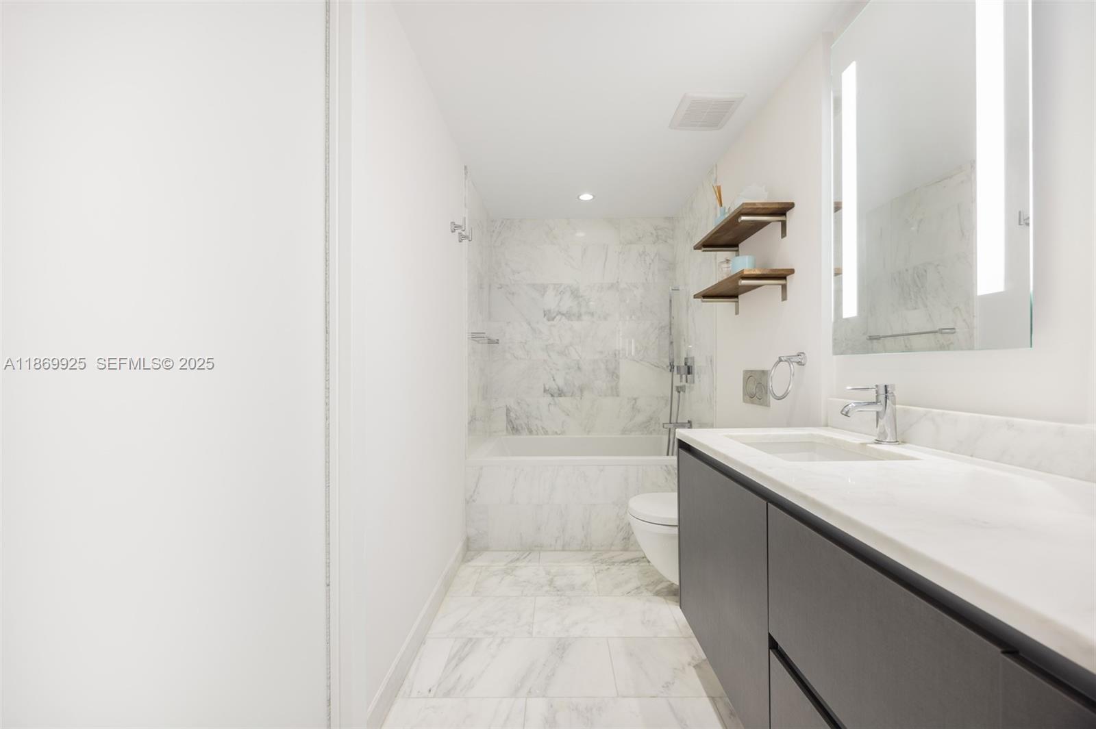 1451 Brickell Ave #1901, Miami FL 33131