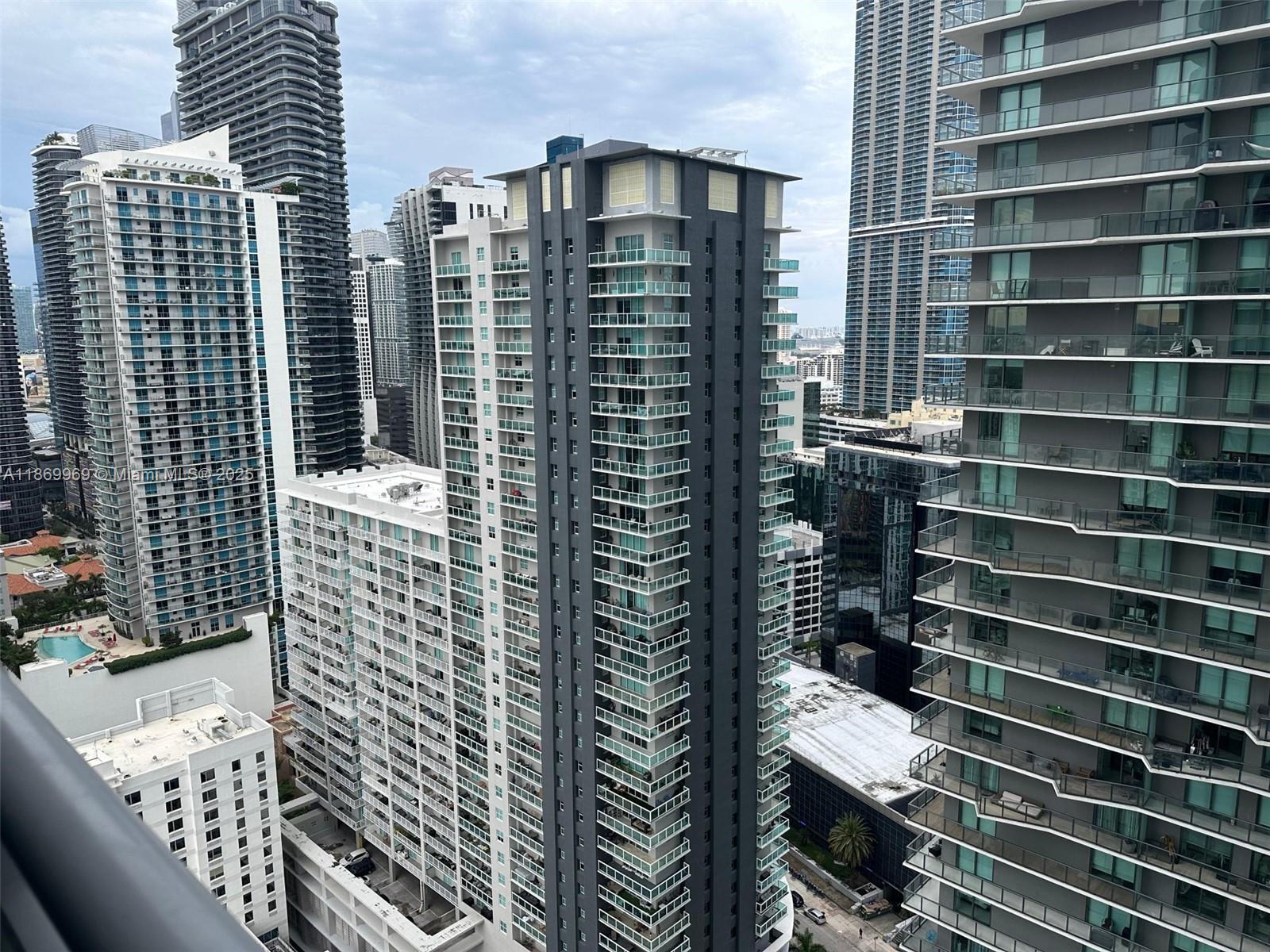 Miami FL 33130 - A11869969